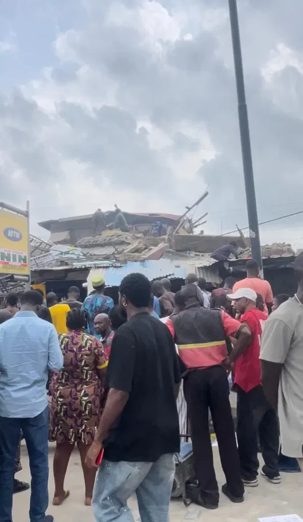 BREAKING: Many Trapped as Three-Storey Building Collapses in Lagos (Photos)