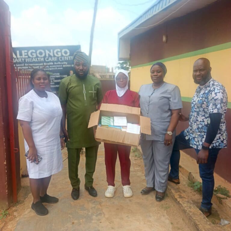 Lagelu Ward 1 Councillor Touches Lives Again, Donates Essential Medical Items to Alegongo Primary Health Centre